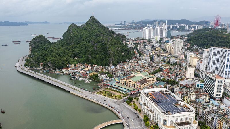 mùa xuân Hạ Long